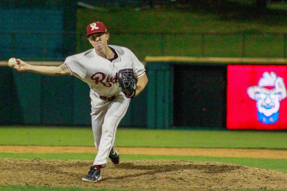Chase Lee Side-arm delivery Chase Lee Side-arm delivery