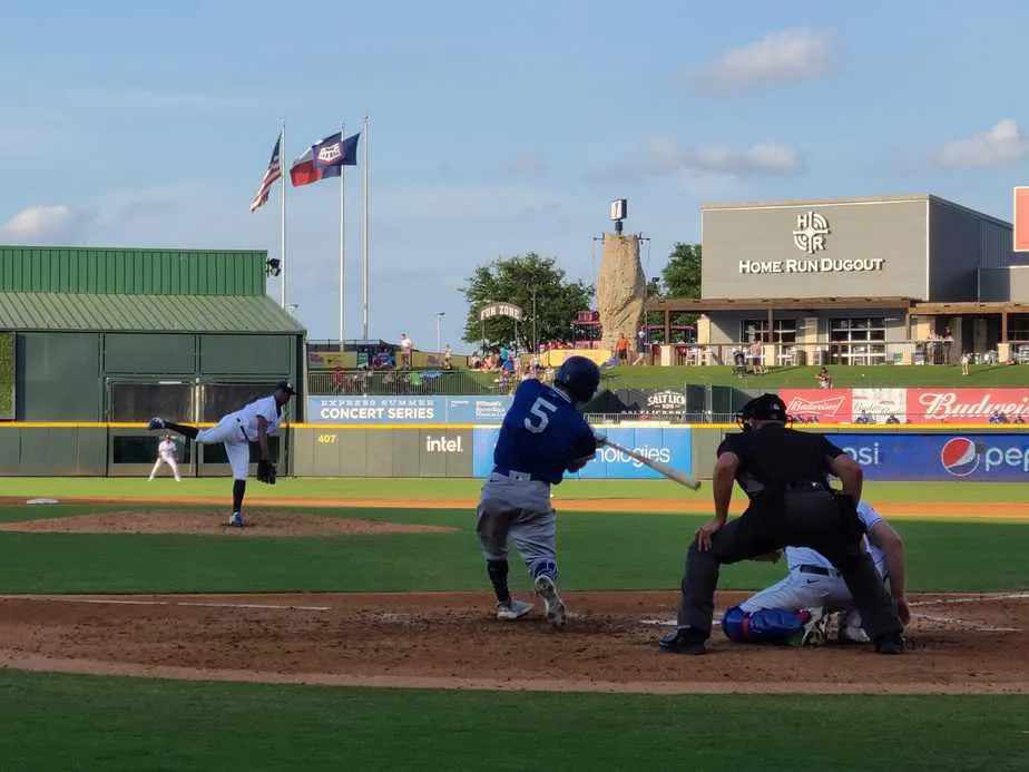Express Fall to Dodgers 7-2, Lose 5th Straight