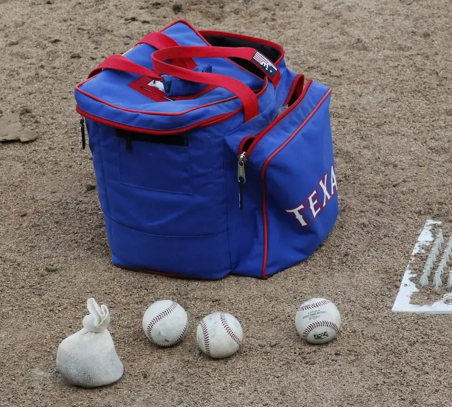 Rangers announce 11 Internal Non Roster Invites to Spring Training