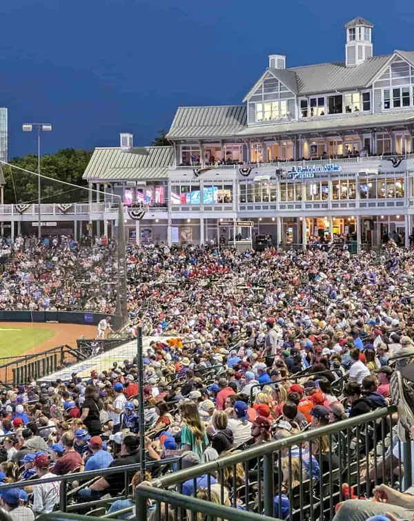 RoughRiders Draw Record Crowd but Fall  8-5 to Travelers
