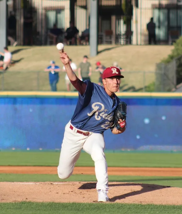 Leiter leads RoughRiders to 4-1 win over Cardinals
