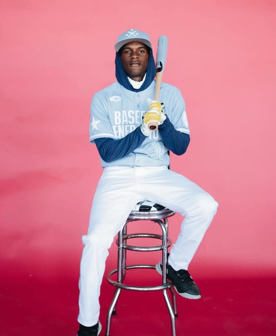 Texas Rangers Sign Bahamian CF Rashawn Pinder in International Signing Period