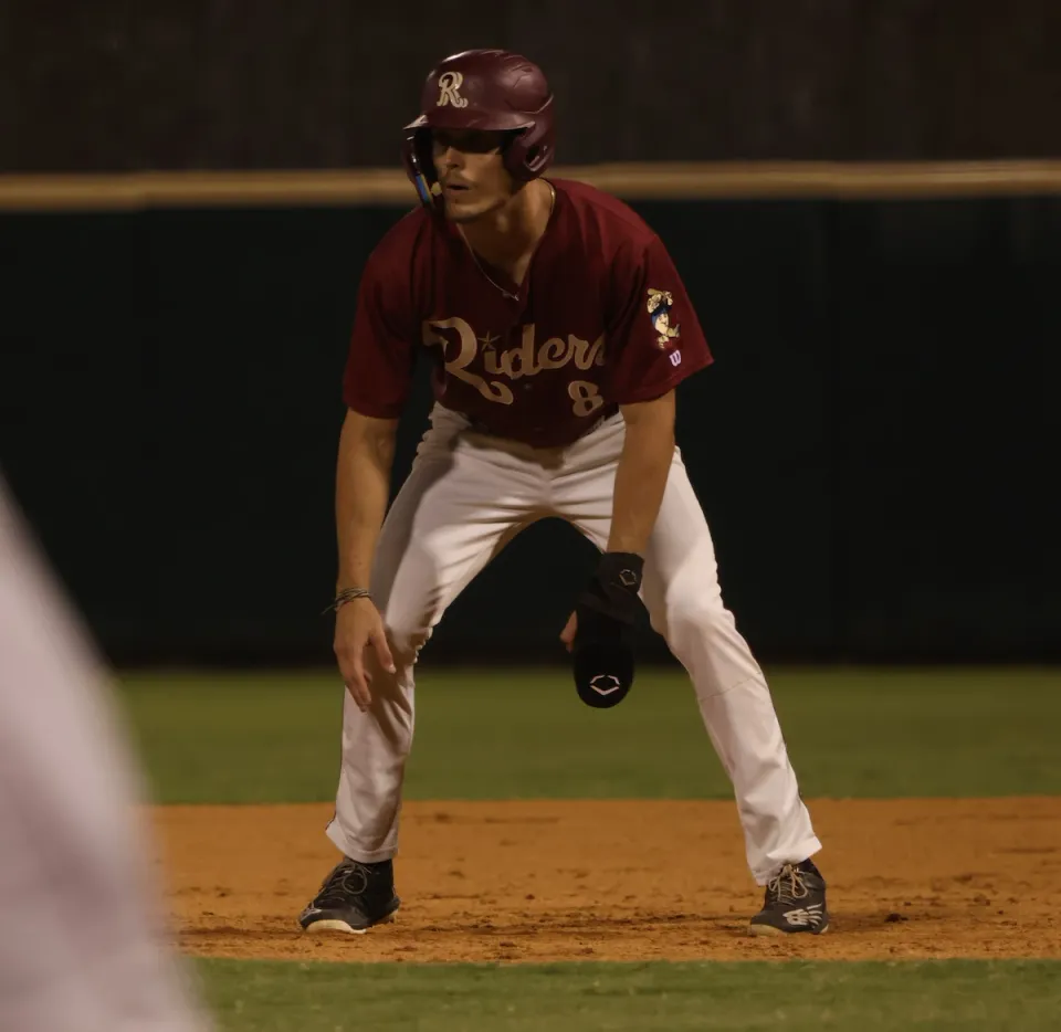 Texas Rangers prospect Evan Carter won Rawlings Gold Glove