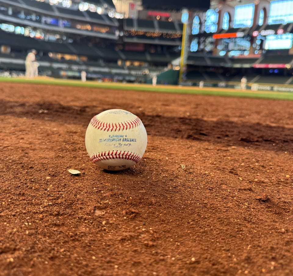 Rangers bring back World Series Hero on a Minor League Deal